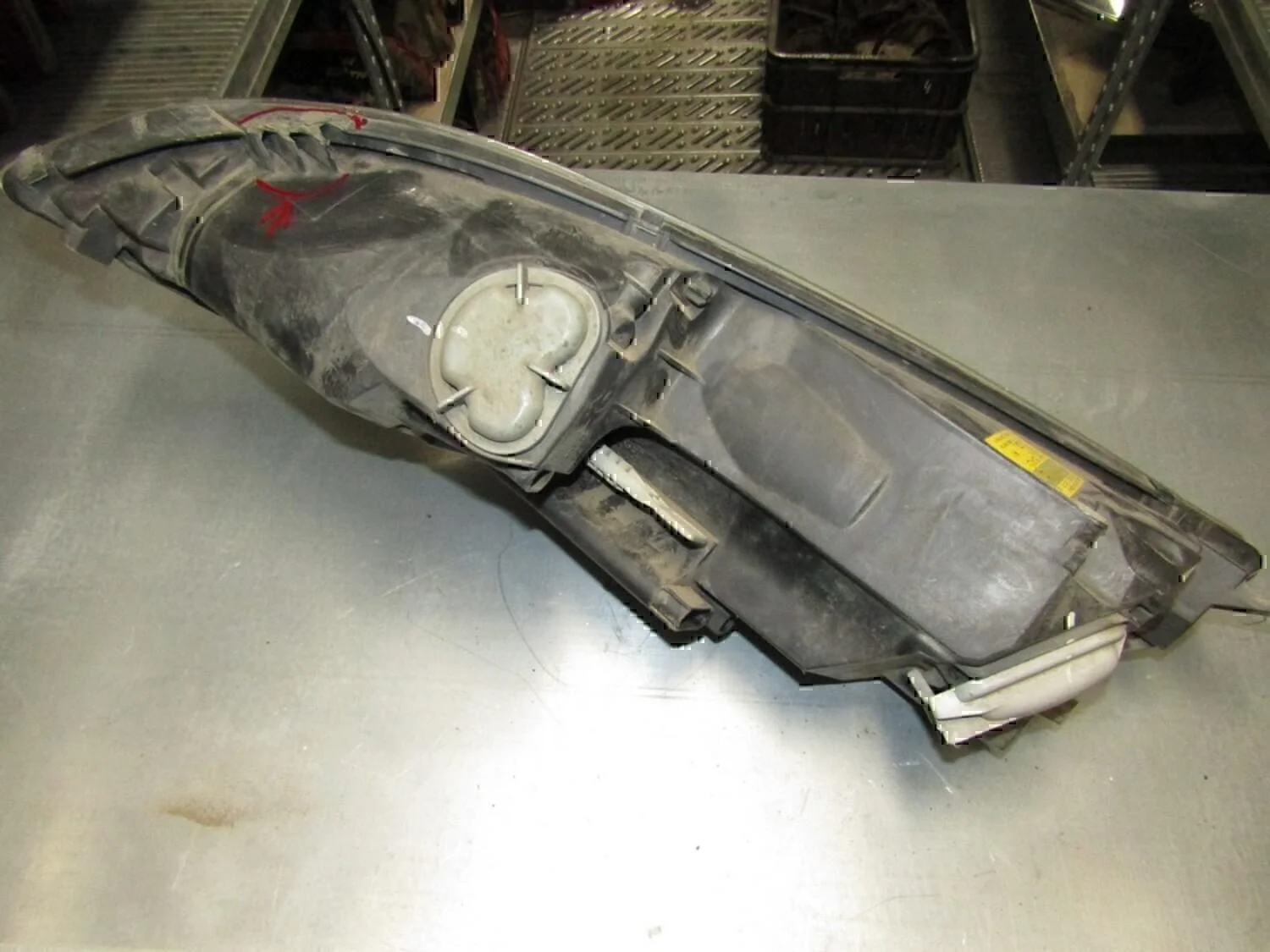 Фара правая MITSUBISHI Colt (Z3) 2004-2012 - миниатюра 3