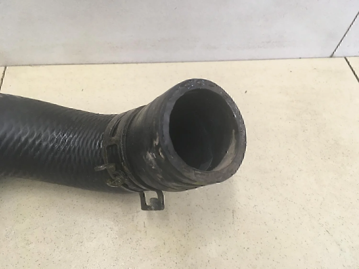 Патрубок радиатора TOYOTA Hi Lux 2015> - миниатюра 3