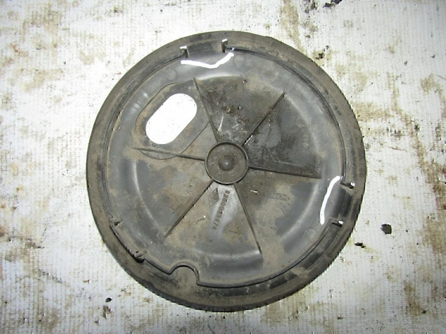 Крышка топливного насоса RENAULT Megane II 2002-2009 - миниатюра 2
