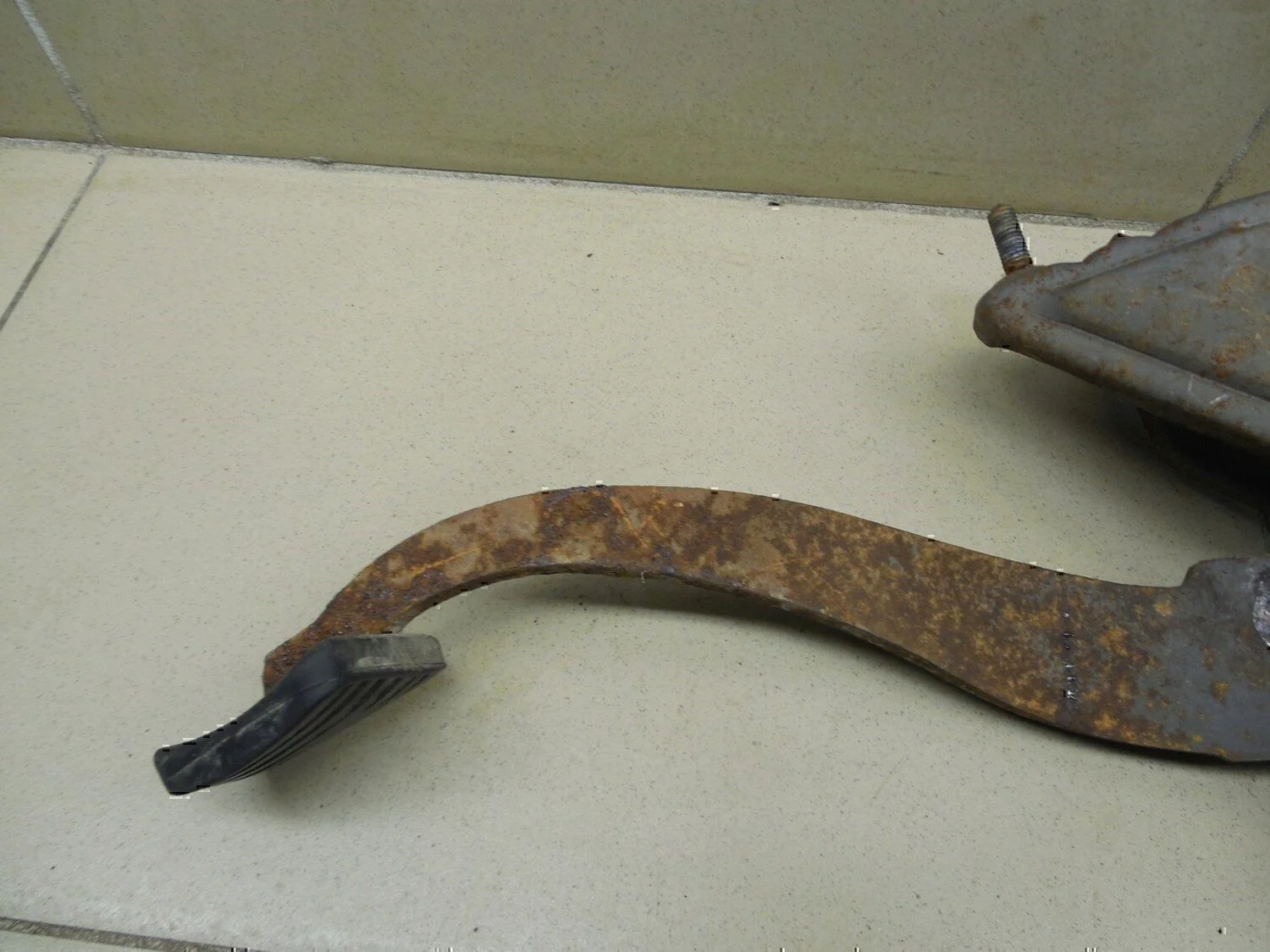 Педаль тормоза DAEWOO Espero 1991-1999 - миниатюра 2