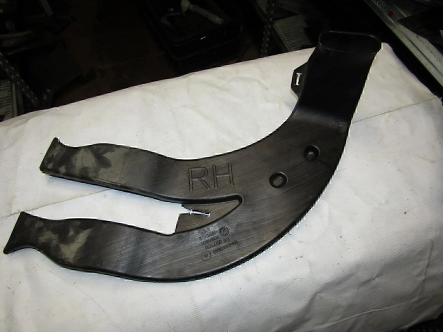 Воздуховод OPEL Vectra C 2002-2008 - миниатюра 2