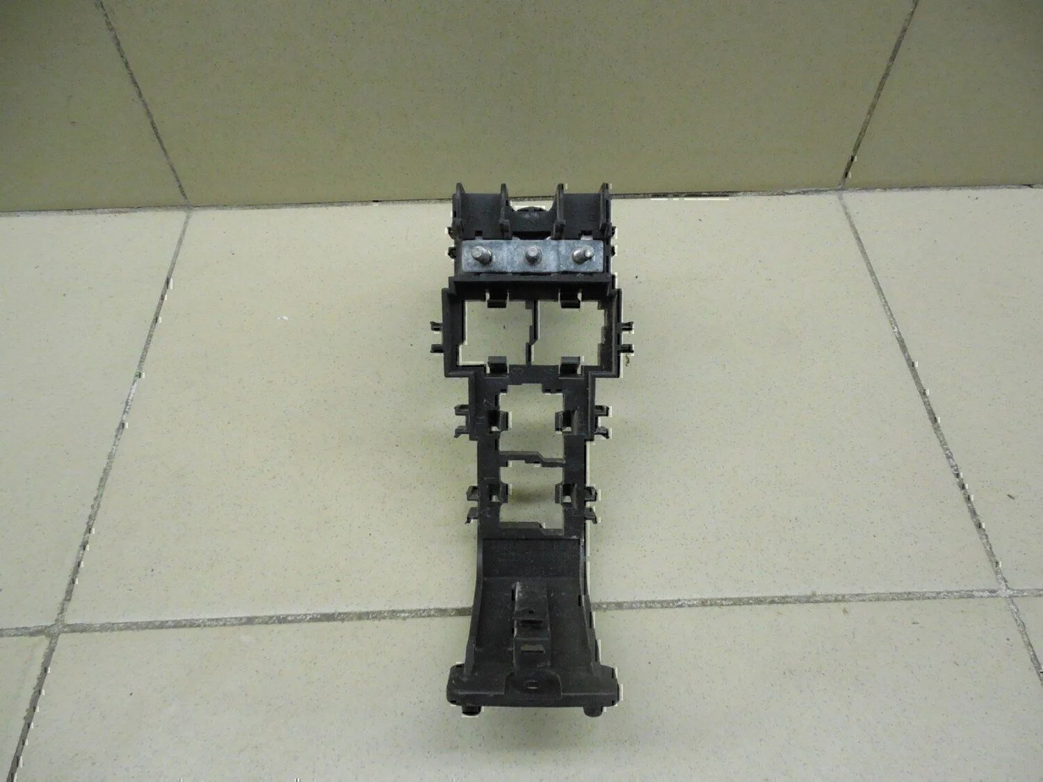 Блок реле Audi A4 [B6] 2000-2004 - миниатюра 2