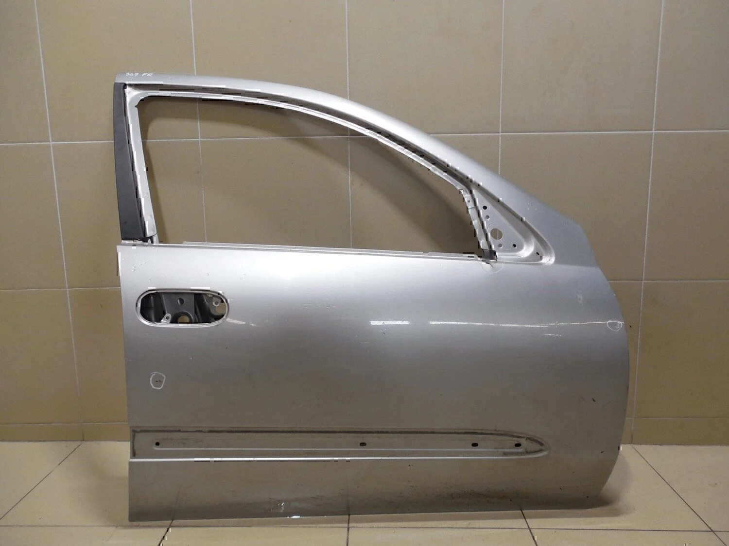 Дверь передняя правая NISSAN Almera N16 2000-2006 - изображение 1