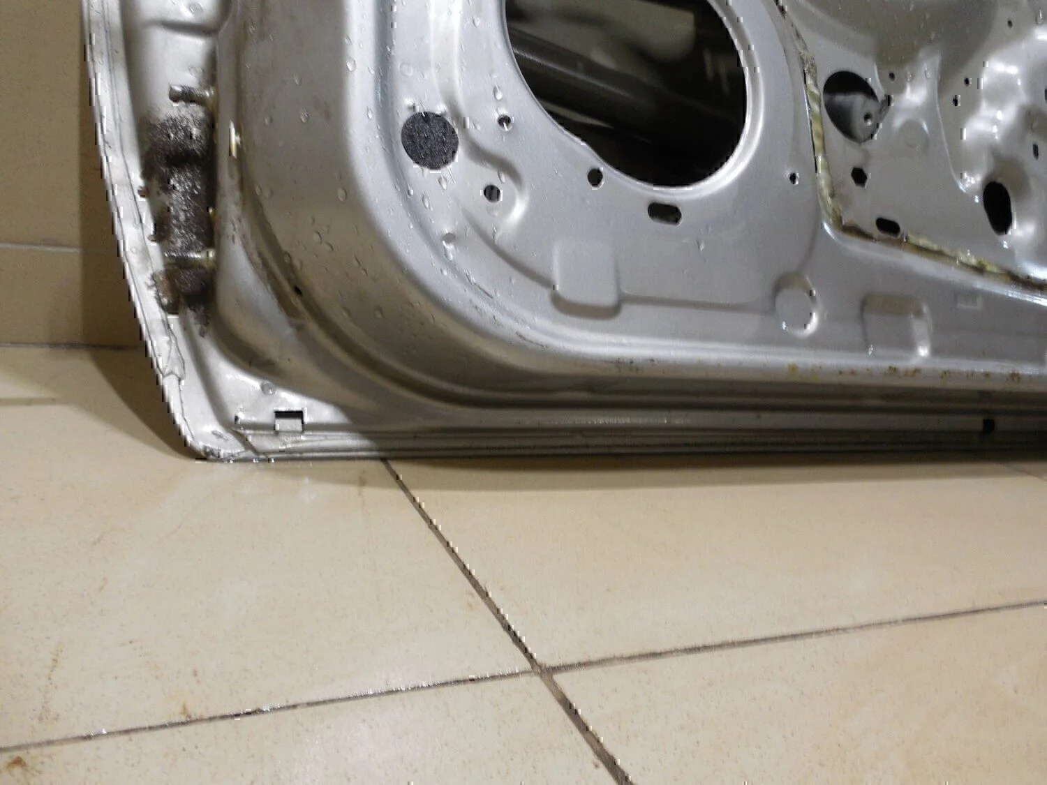 Дверь передняя правая NISSAN Almera N16 2000-2006 - миниатюра 9