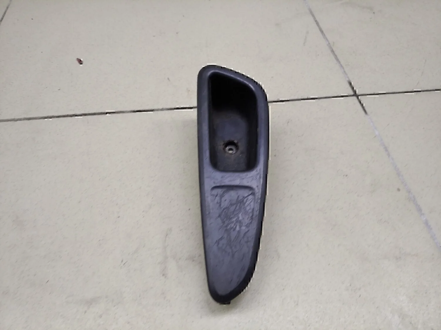 Накладка (кузов внутри) PEUGEOT 308 I 2007-2015 - миниатюра 2