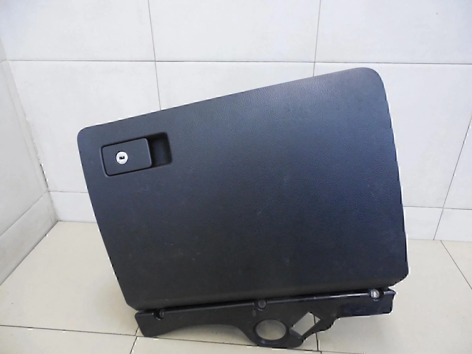 Бардачок VW Passat [B6] 2005-2010 - миниатюра 3