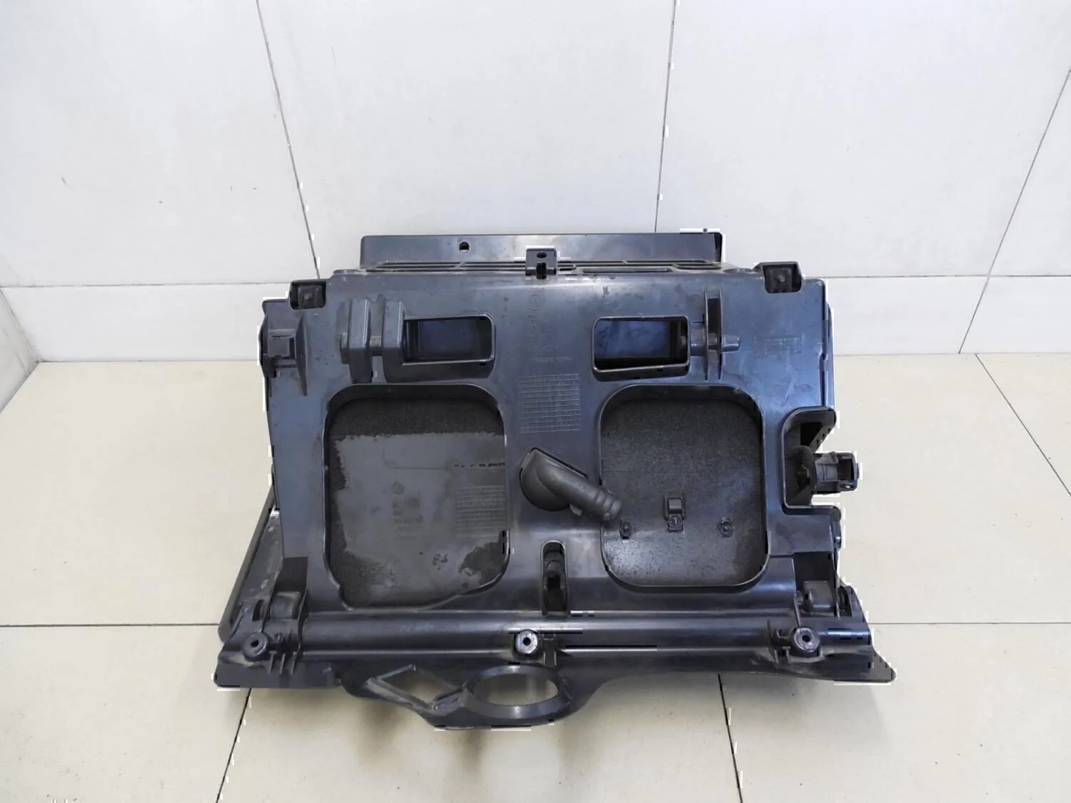 Бардачок VW Passat [B6] 2005-2010 - миниатюра 6