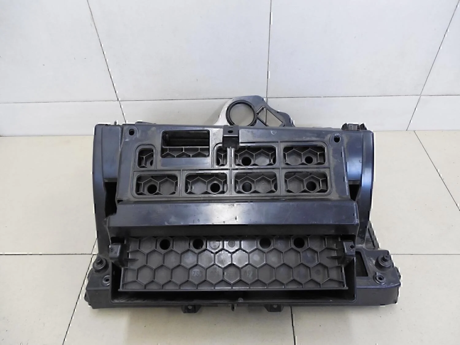 Бардачок VW Passat [B6] 2005-2010 - миниатюра 8