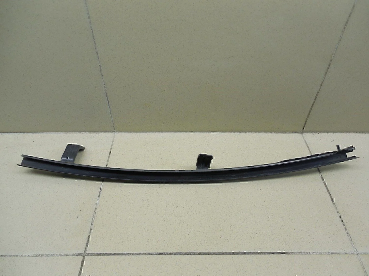 Направляющая стекла двери NISSAN Almera N16 2000-2006 - миниатюра 3