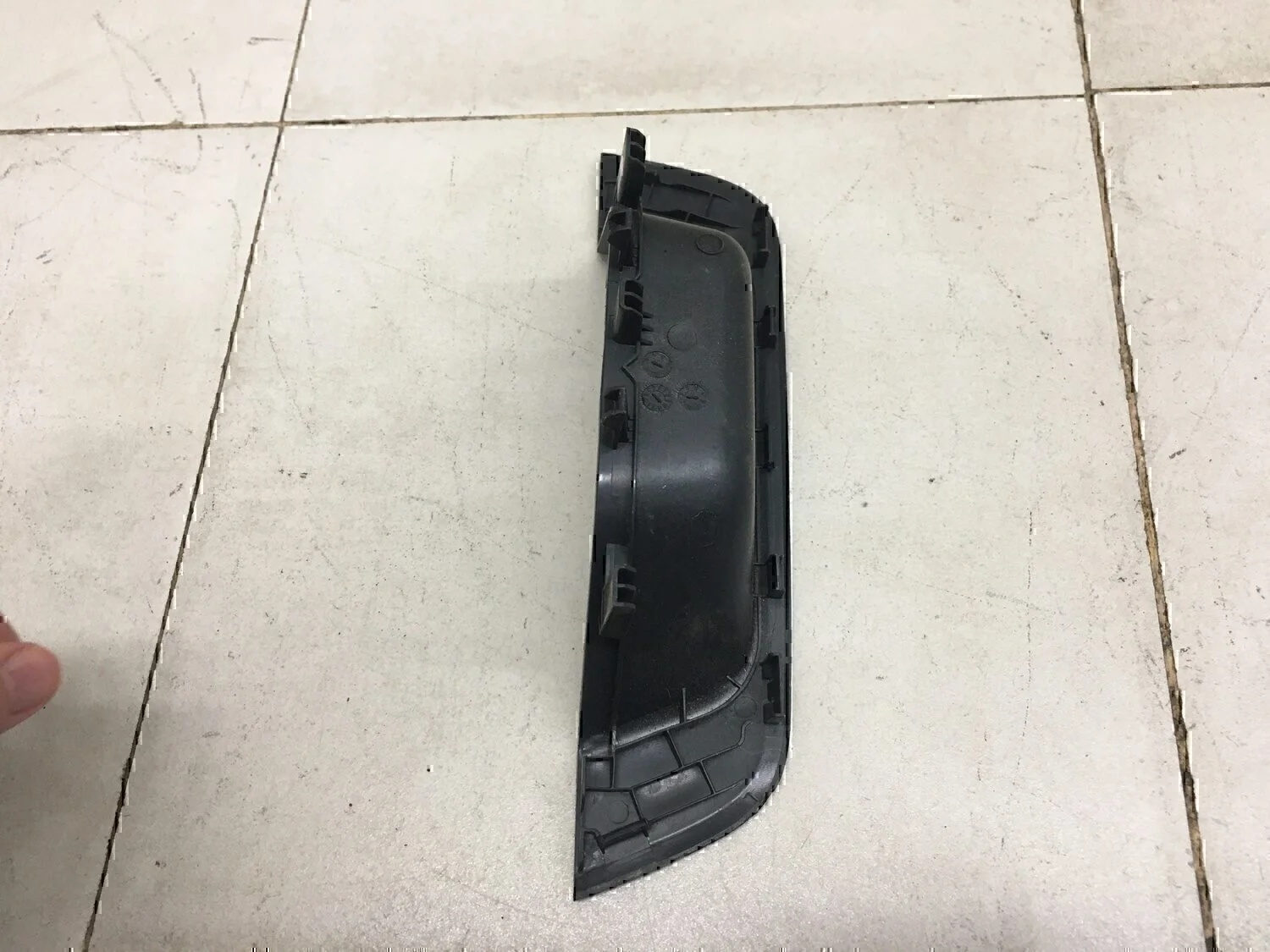 Обшивка двери передней левой NISSAN Almera (G15) 2013> - миниатюра 3