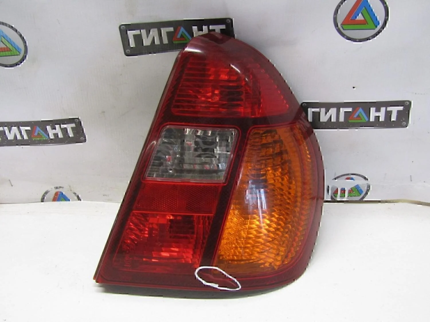 Фонарь задний правый RENAULT Clio/Symbol 1998-2008 - изображение 1