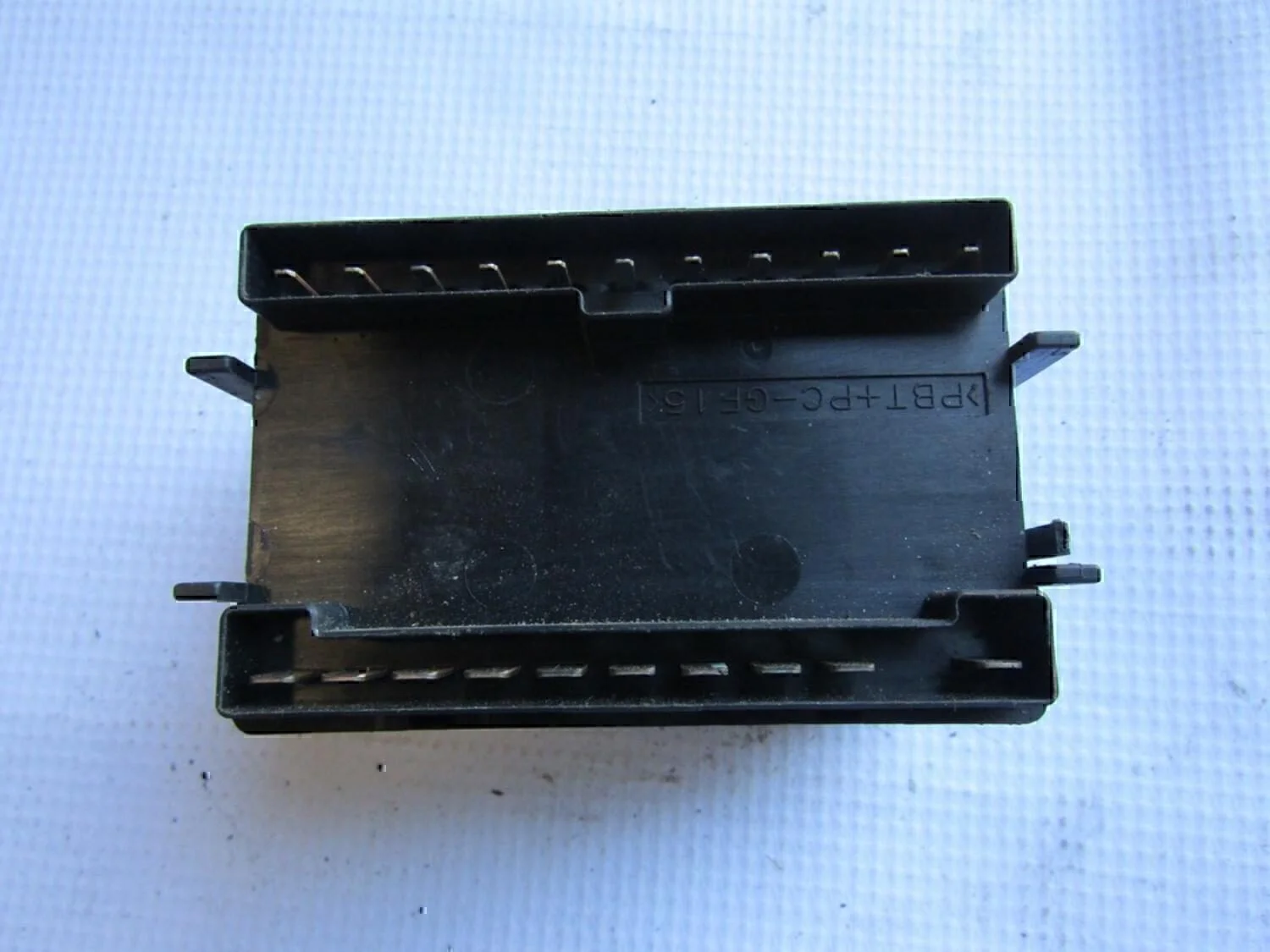 Блок реле MITSUBISHI Lancer Cedia 2000-2003 - миниатюра 2