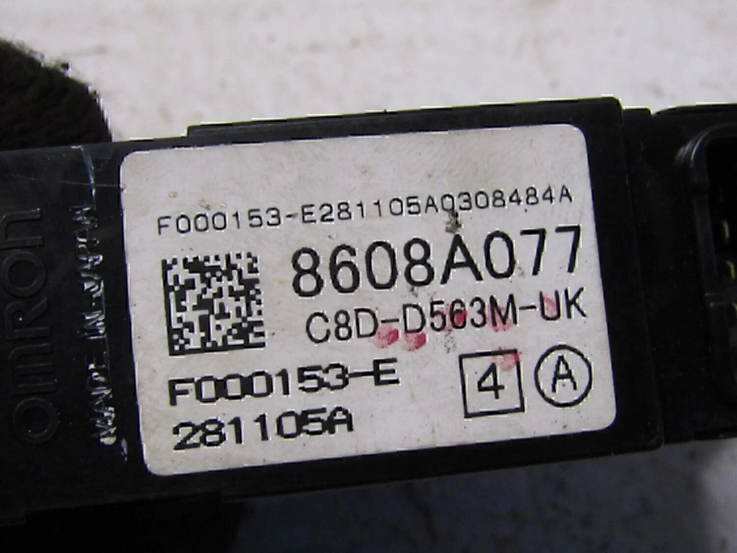 Кнопка стеклоподъемника MITSUBISHI Colt (Z3) 2004-2012 - миниатюра 3