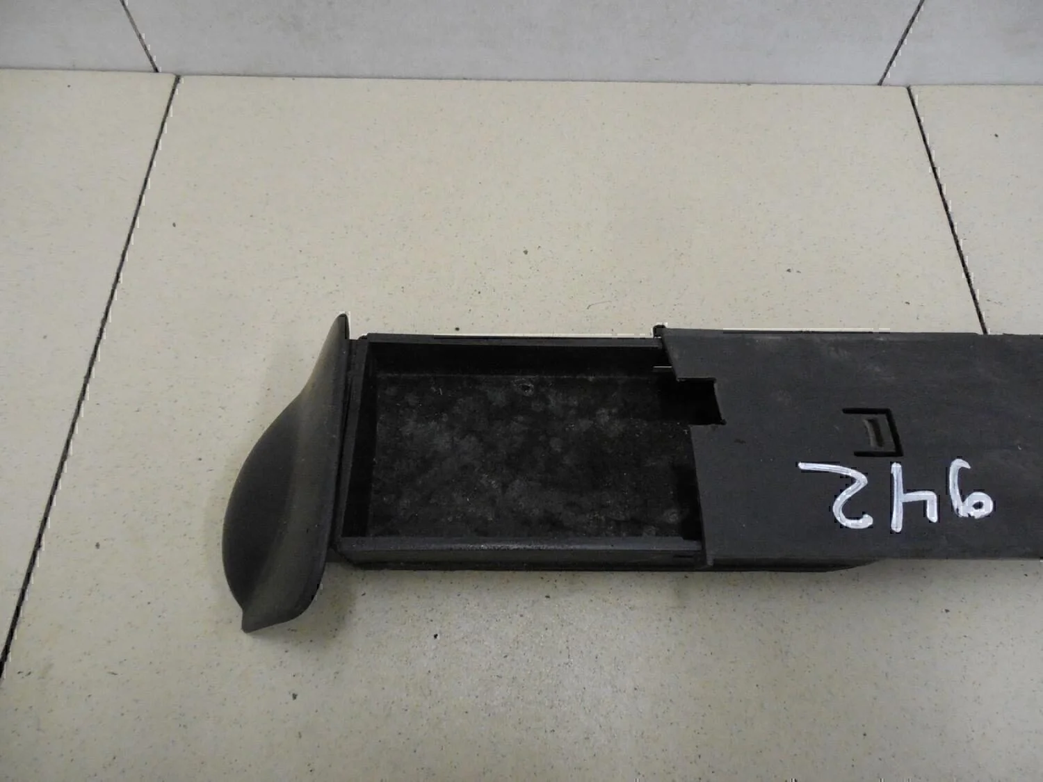 Пепельница FORD Focus I 1998-2004 - миниатюра 3