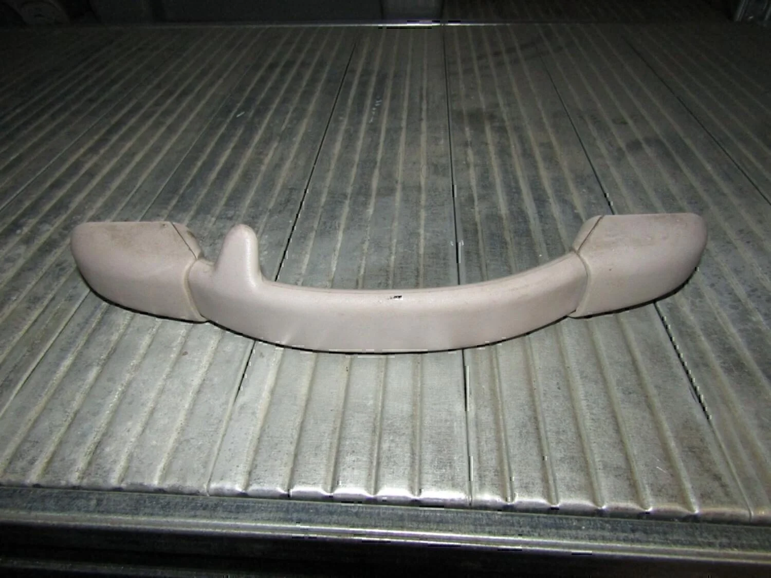 Ручка внутренняя потолочная PEUGEOT 206 1998-2012 - миниатюра 2