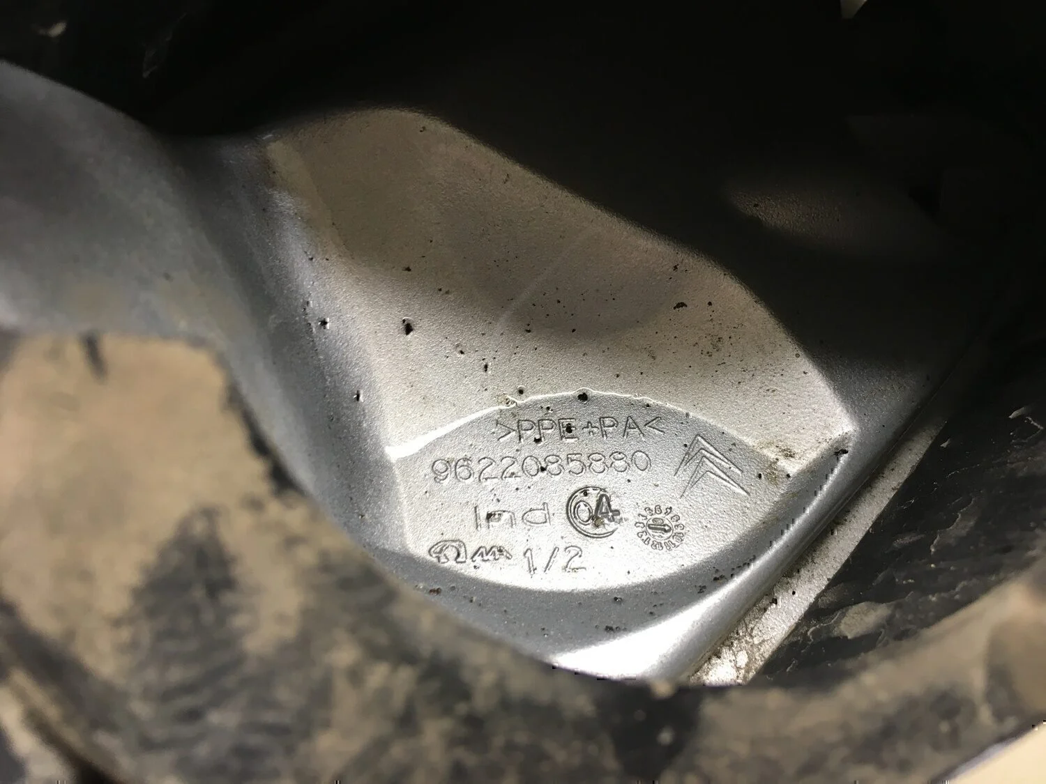 Лючок бензобака Peugeot-Citroen Xsara 2000-2005 - миниатюра 6