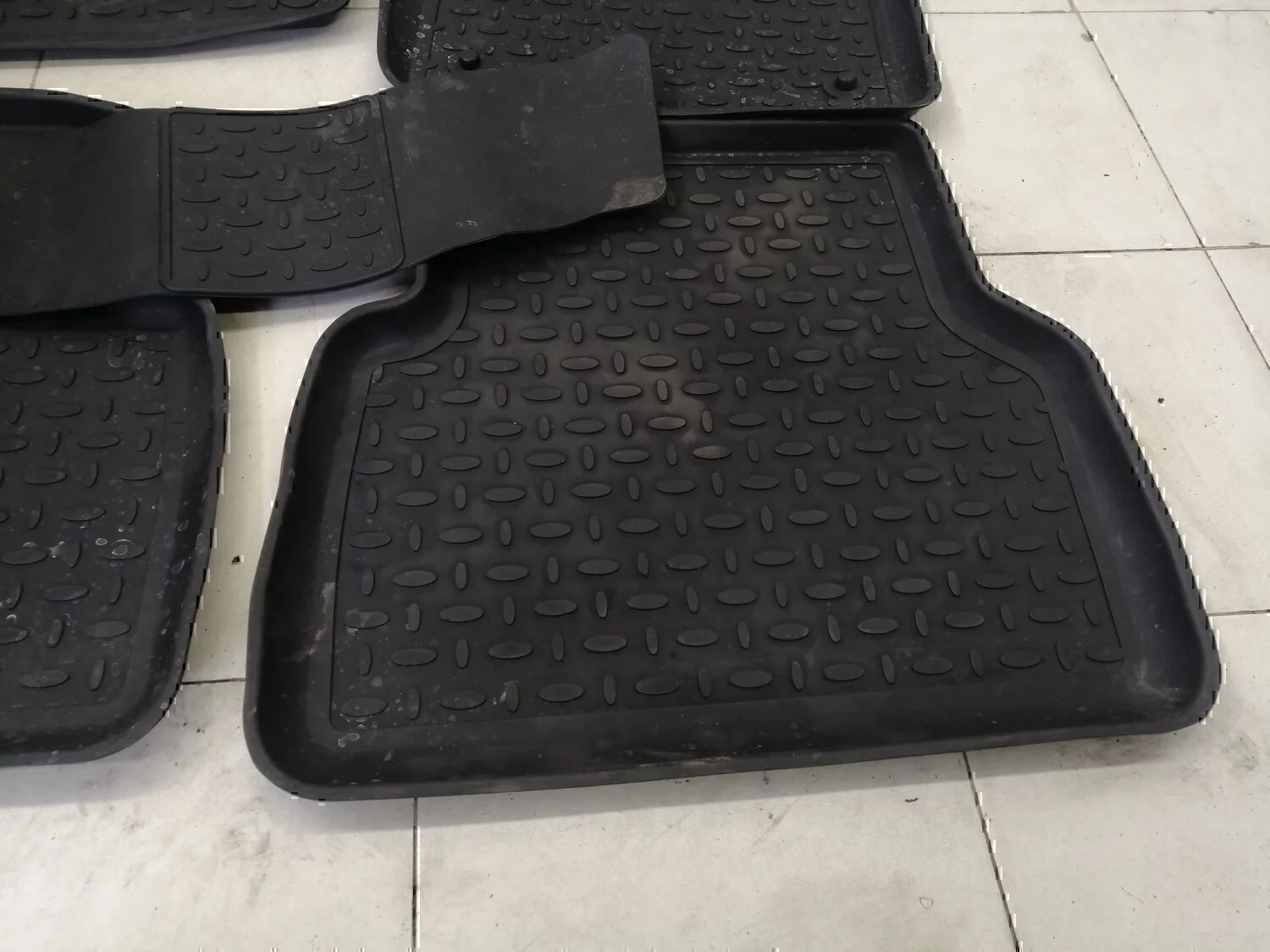 К-кт ковриков VW Tiguan 2011-2016 - миниатюра 3