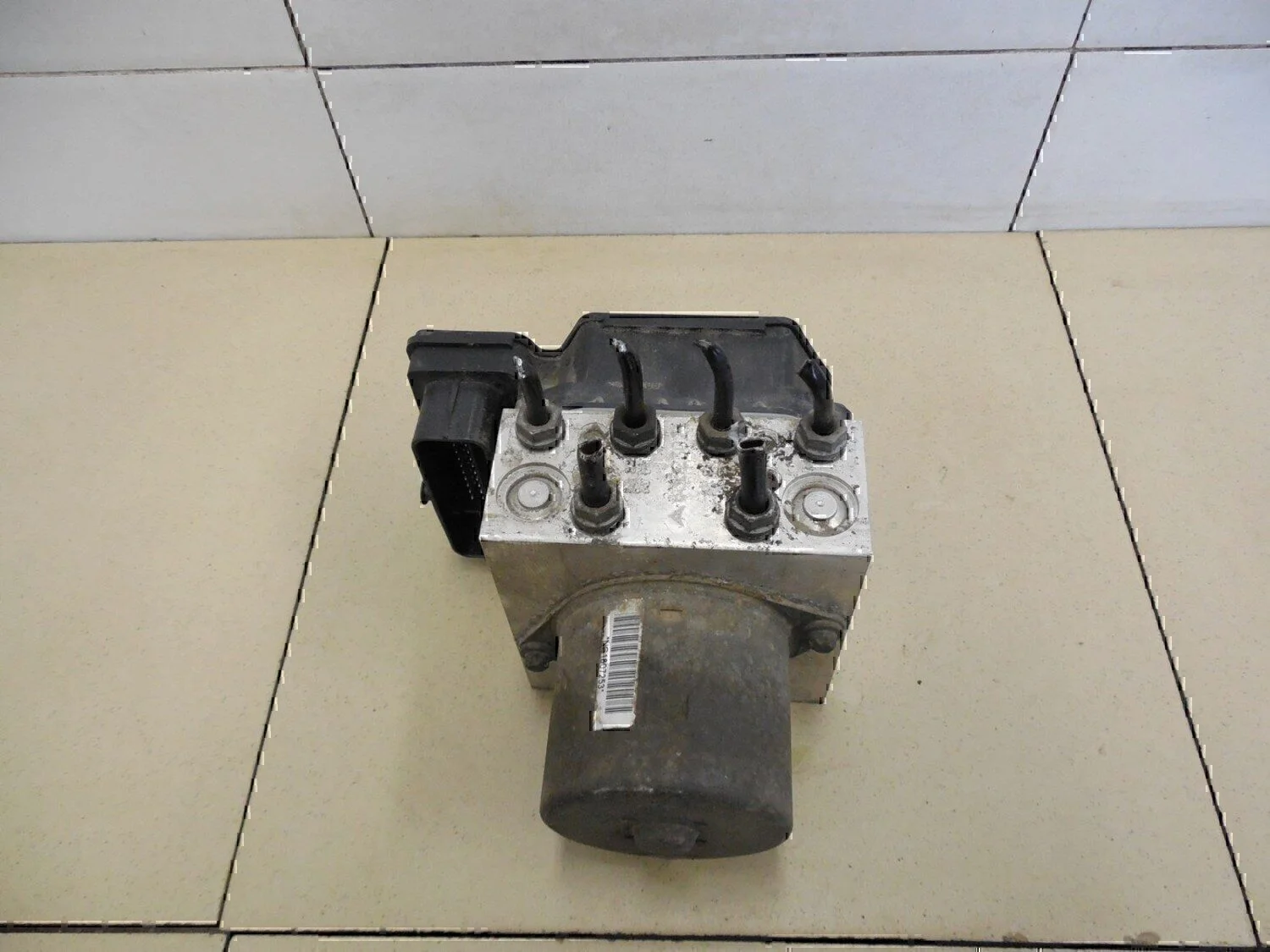 Блок ABS (насос) VW Tiguan 2011-2016 - миниатюра 5