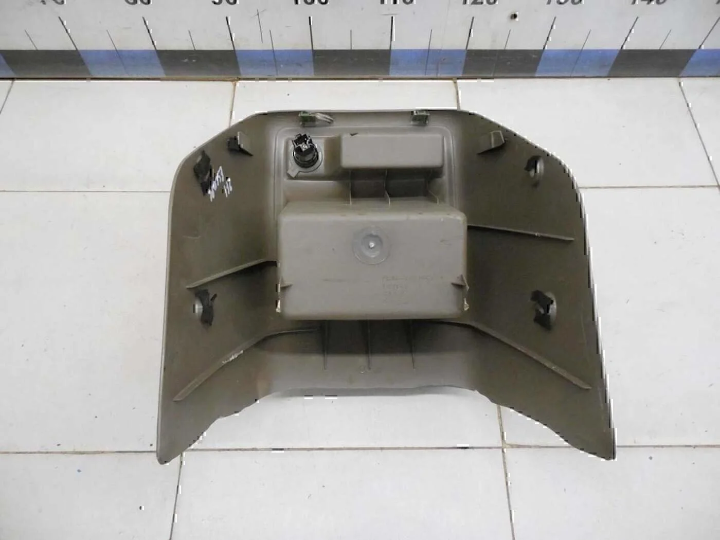 Консоль FORD Escape 2001-2006 - миниатюра 8