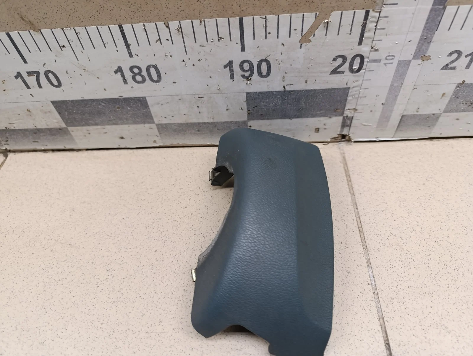 Кожух рулевой колонки верхний RENAULT Kangoo 1997-2003 - миниатюра 2
