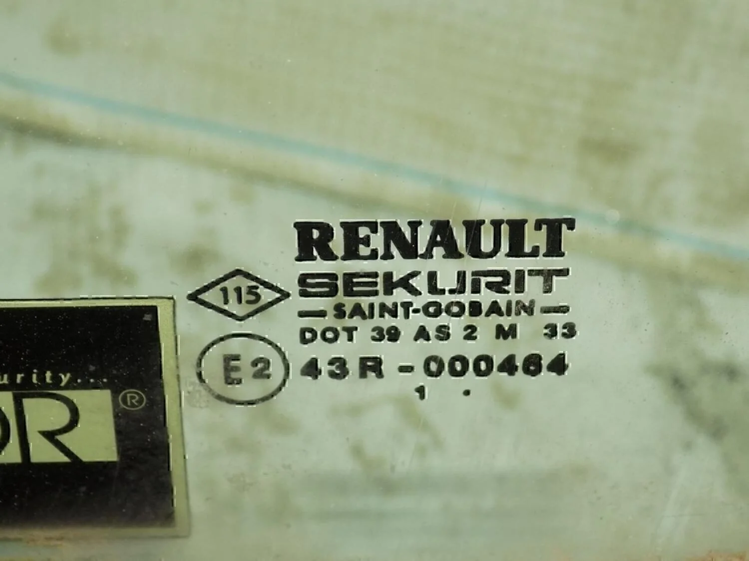 Стекло двери передней левой RENAULT Kangoo 1997-2003 - миниатюра 2