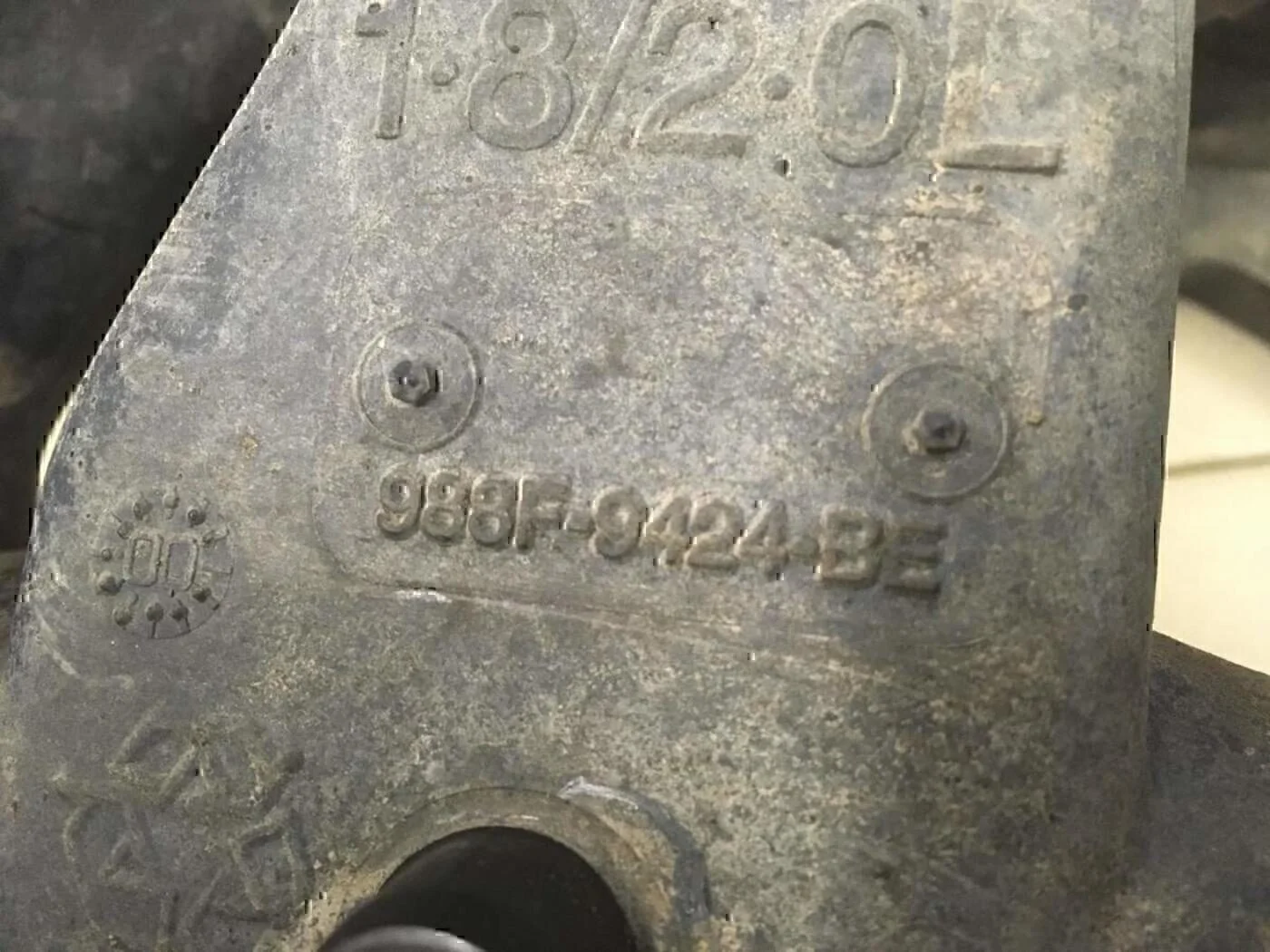 Коллектор впускной FORD Escape 2001-2006 - миниатюра 6