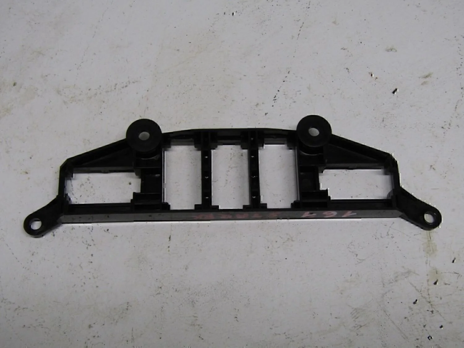 Рамка Hyundai-KIA Starex H1 1997-2007 - миниатюра 2