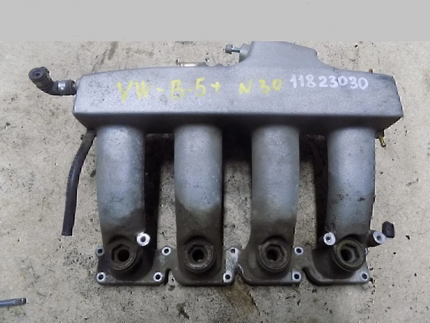 Коллектор впускной VW Passat [B5] 2000-2005 - миниатюра 2