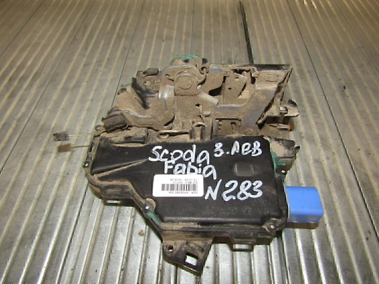 Замок двери задней левой SKODA Fabia 1999-2006 - миниатюра 3