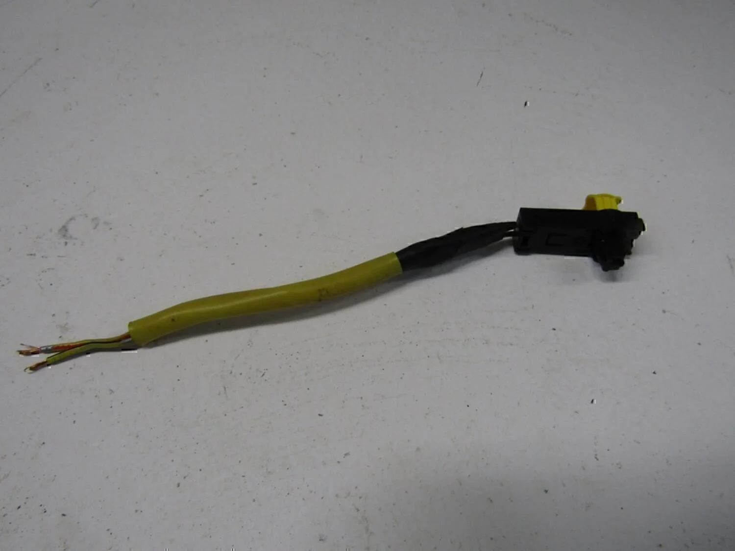 Провод Subaru Forester (S11) 2002-2007 - изображение 1