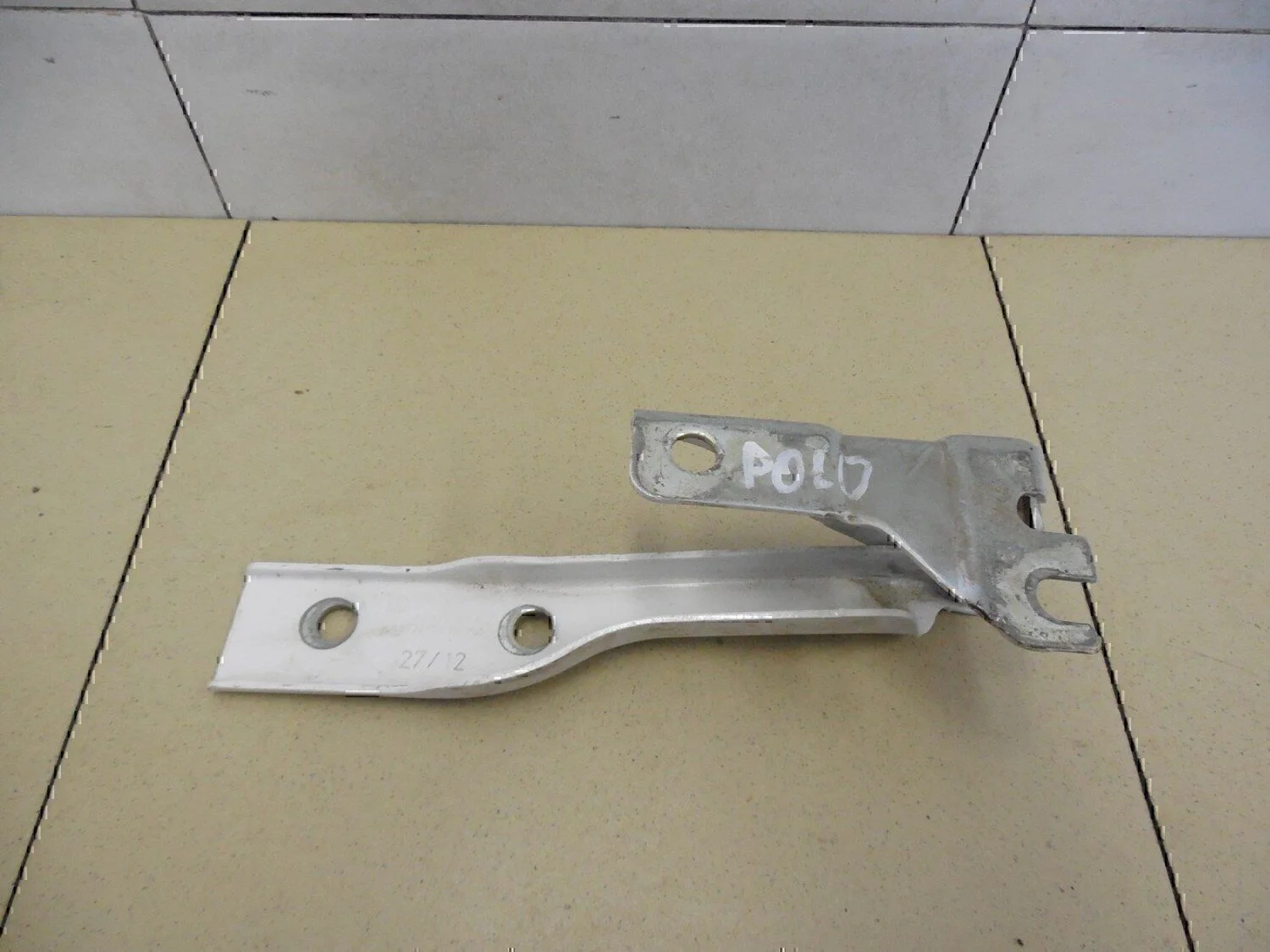 Петля капота левая VW Polo (Sed RUS) 2011> - миниатюра 4