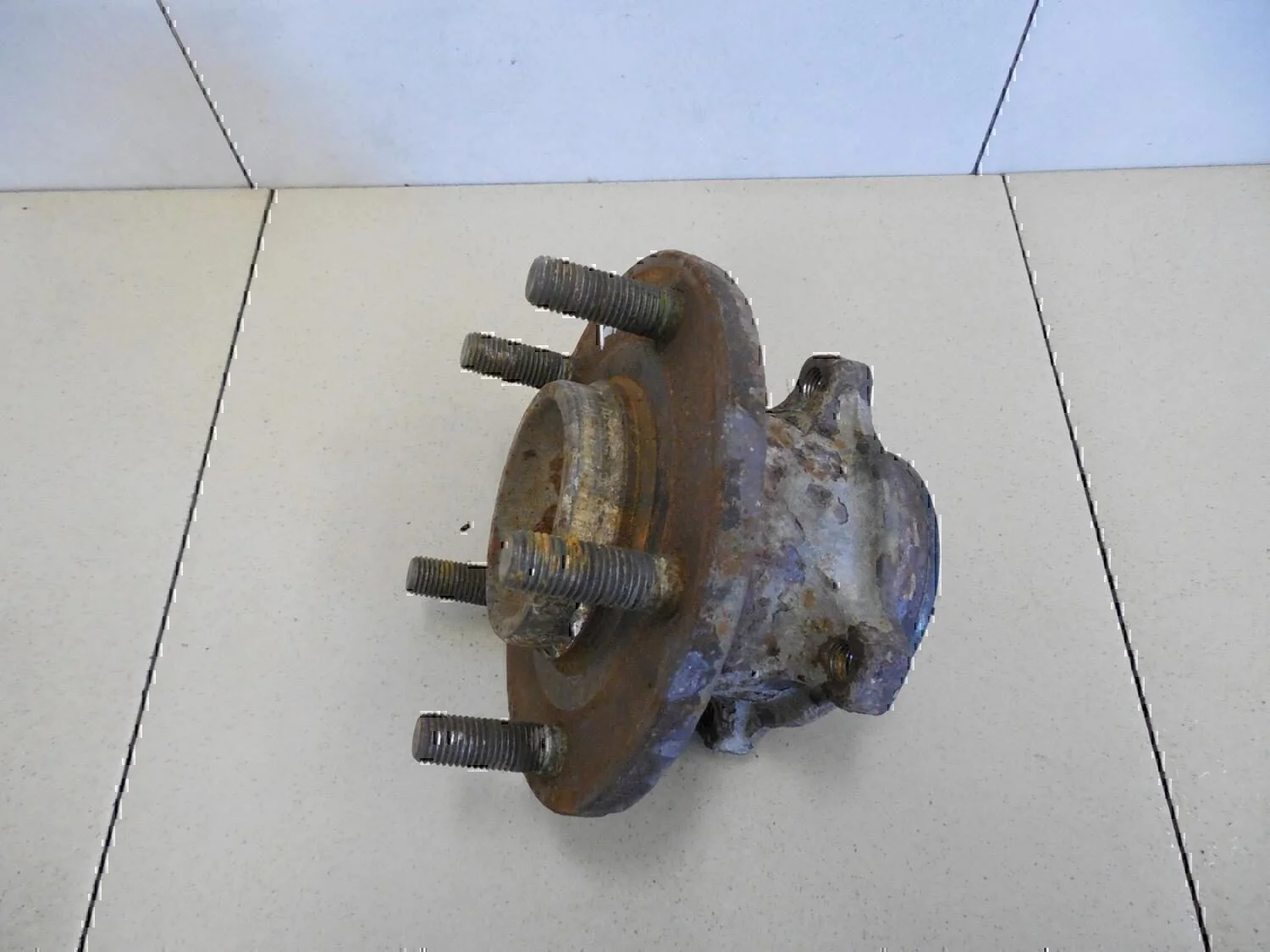 Ступица задняя MAZDA Mazda 3 (BK) 2002-2009 - миниатюра 2