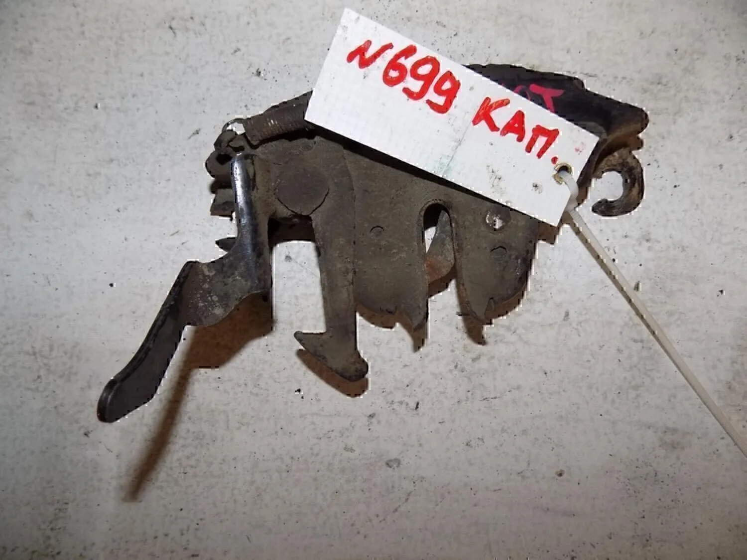 Замок капота NISSAN Note (E11) 2006-2013 - изображение 1