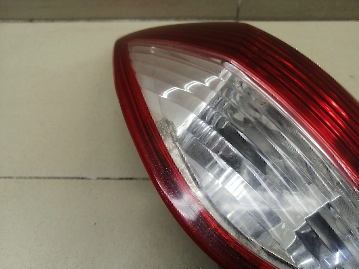 Фонарь задний наружный левый NISSAN Almera (G15) 2013> - миниатюра 8
