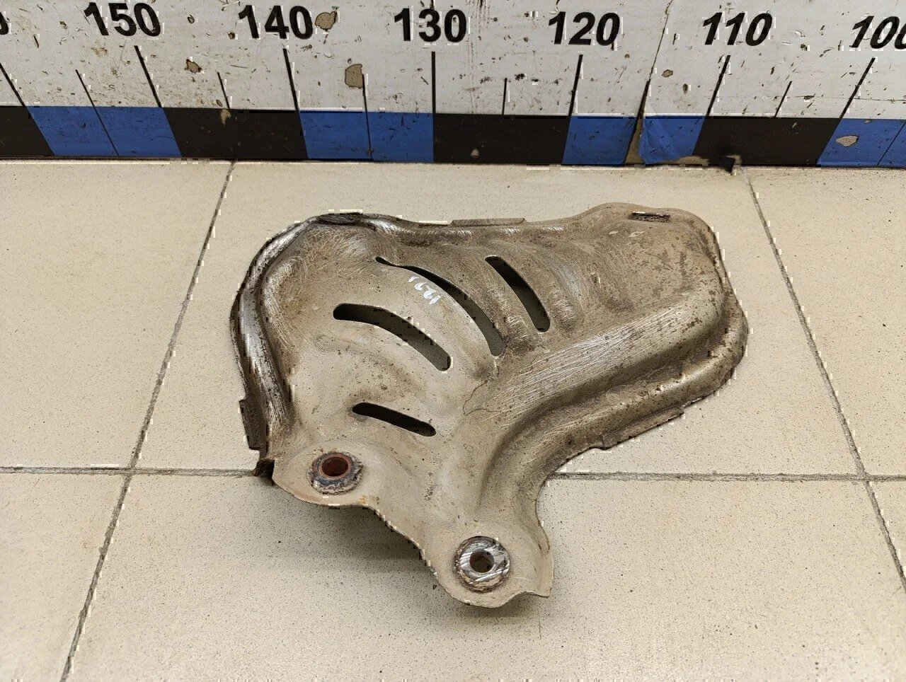Экран тепловой TOYOTA Auris (E15) 2006-2012 - изображение 1