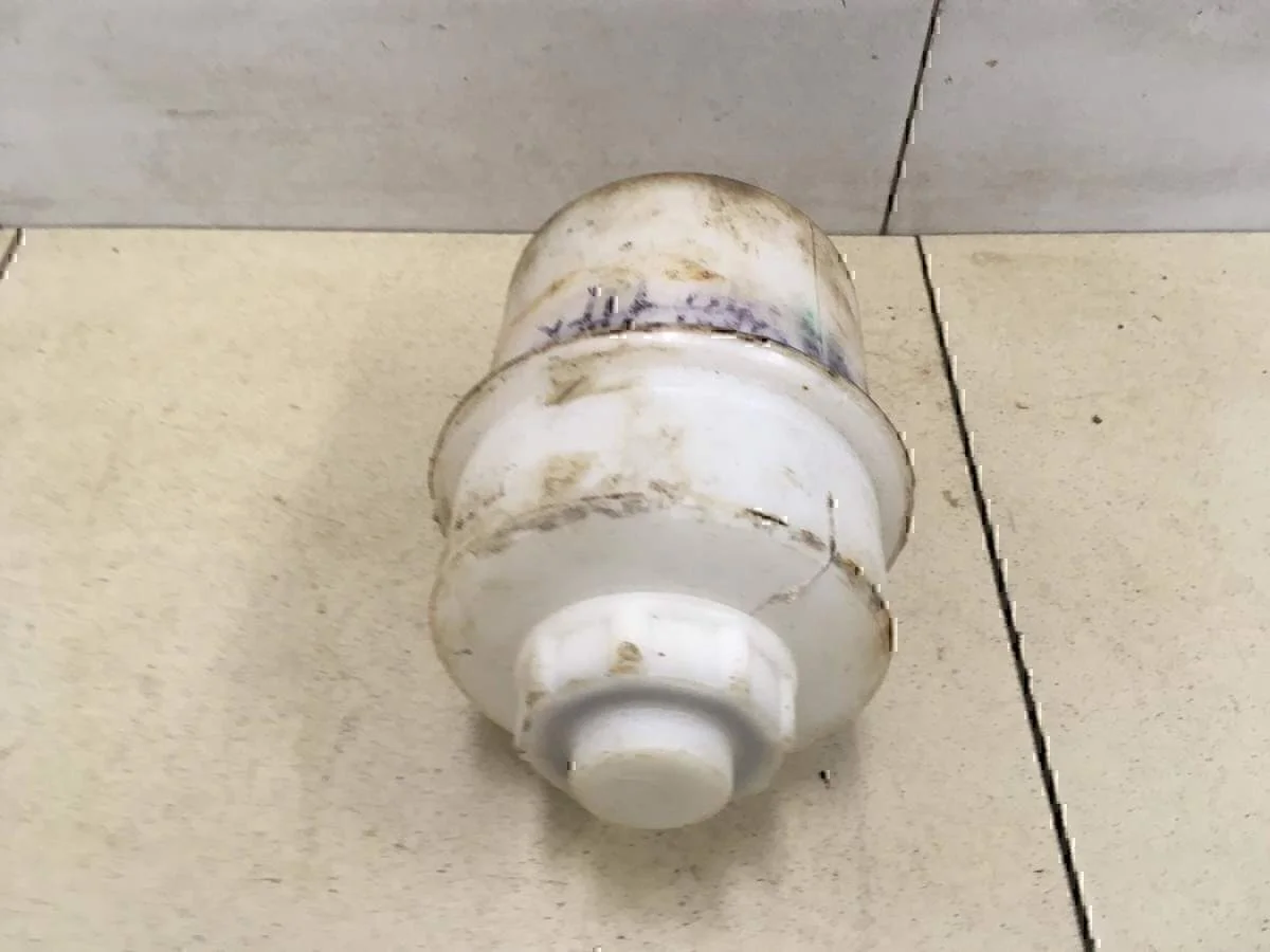 Бачок гидроусилителя GAZ Volga 31105 2004- - миниатюра 3