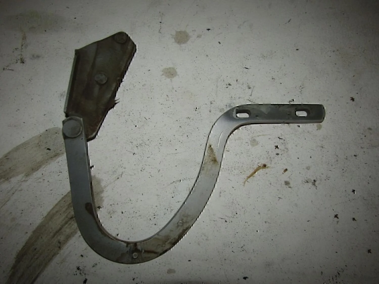 Петля капота левая Chery Amulet (A15) 2006> - миниатюра 2