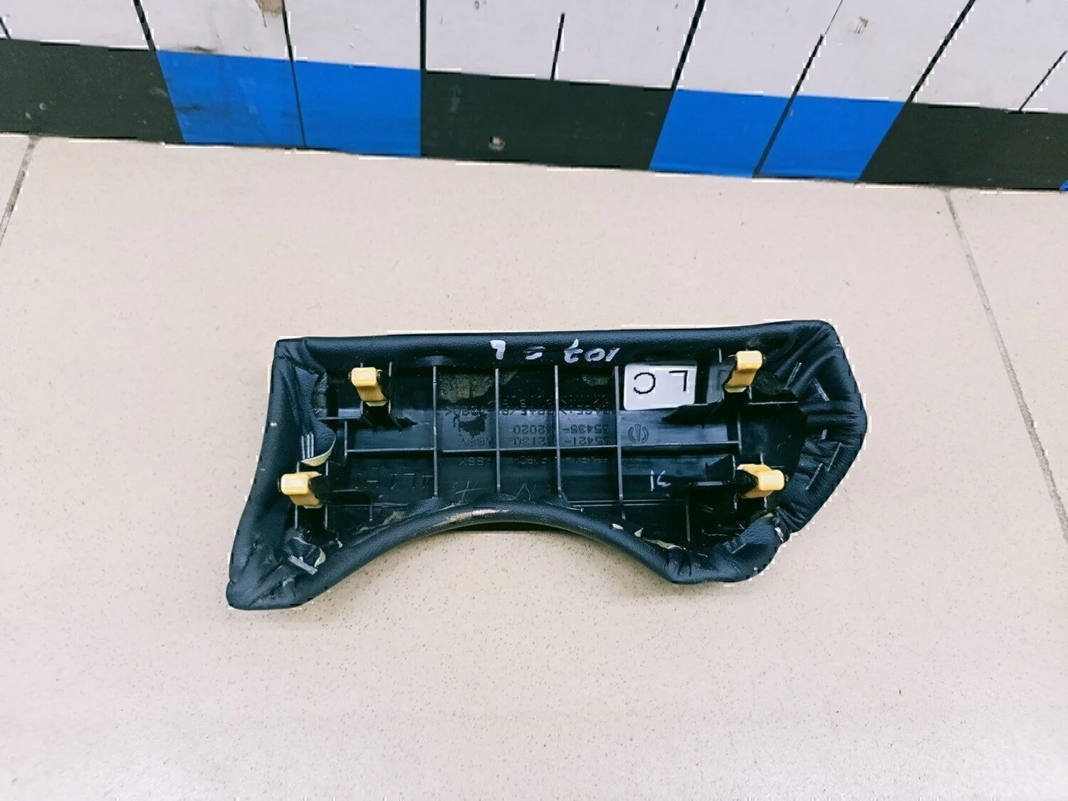 Накладка (кузов внутри) TOYOTA RAV 4 2013-2019 - миниатюра 5