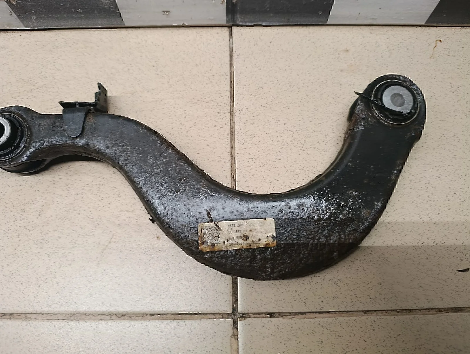 Рычаг задний верхний FORD Jetta 2006-2011 - миниатюра 2
