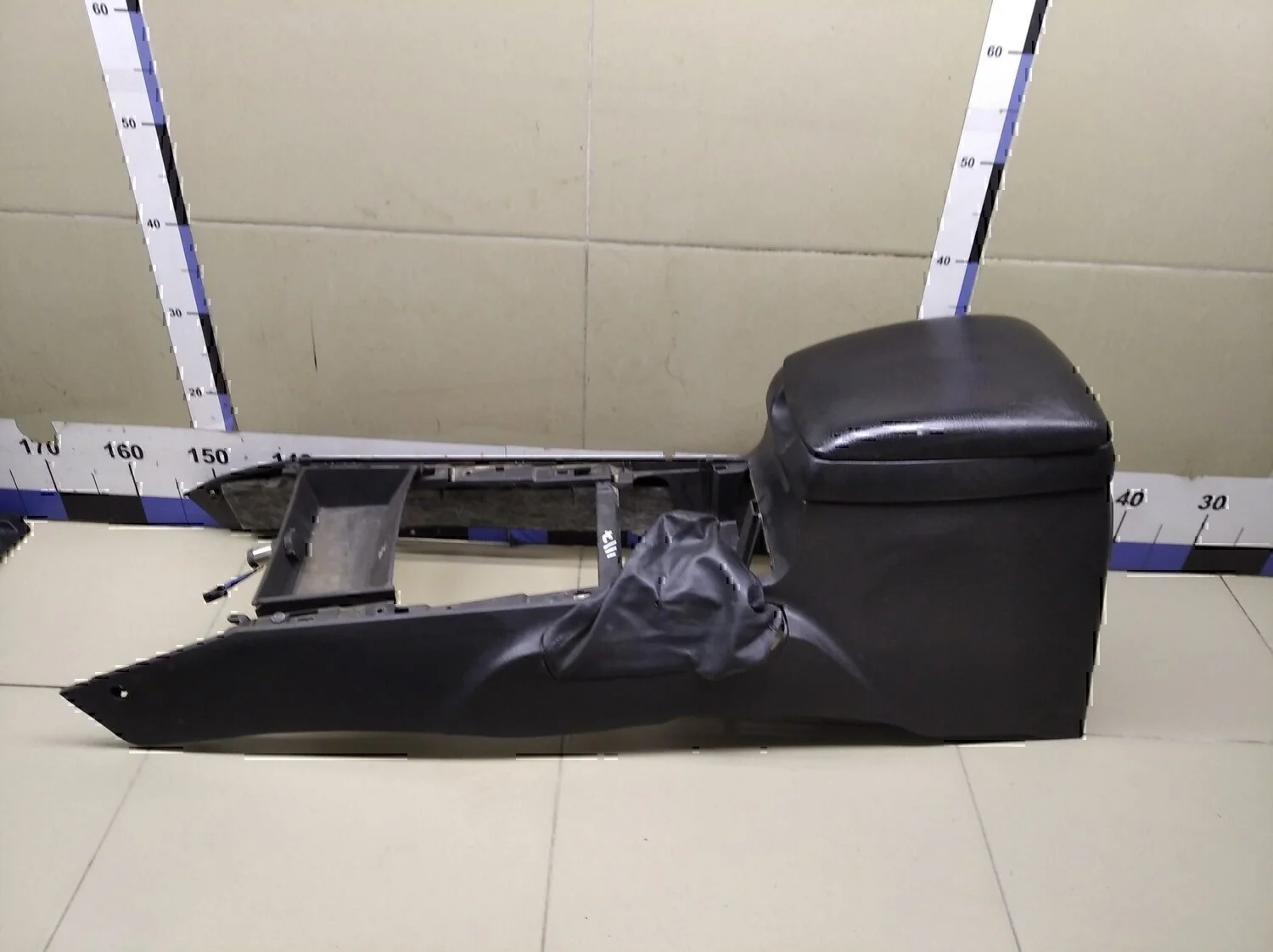Консоль Hyundai-KIA Sorento 2003-2009 - миниатюра 2