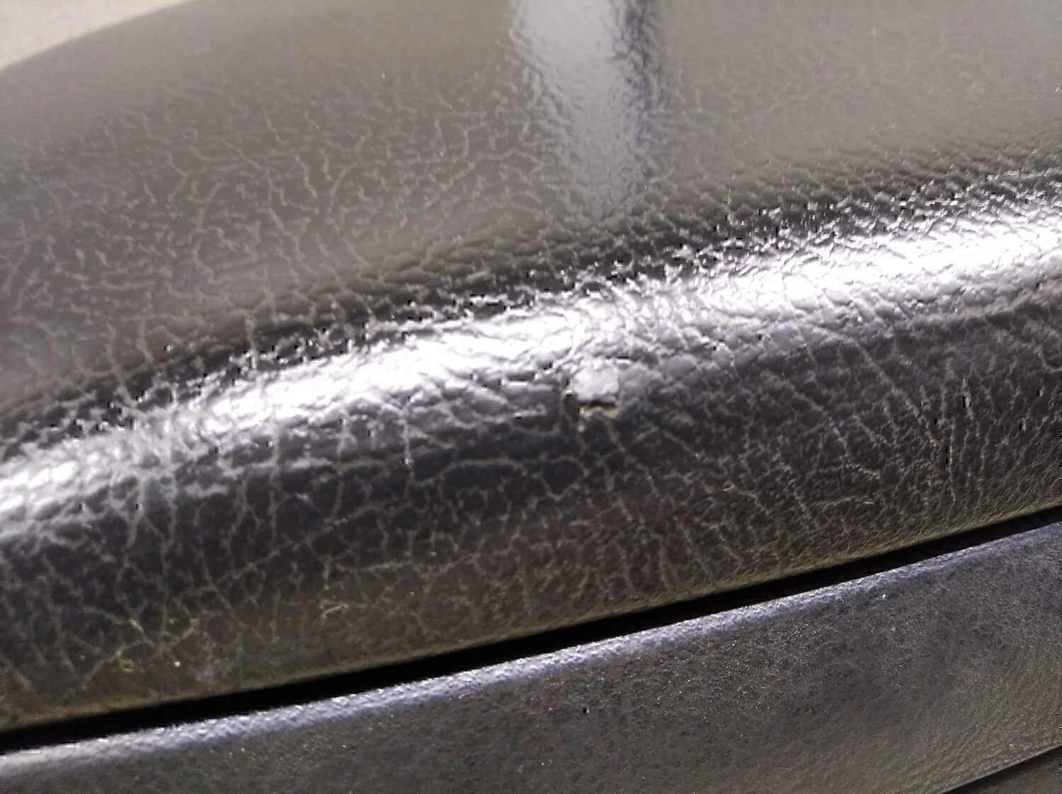 Консоль Hyundai-KIA Sorento 2003-2009 - миниатюра 3