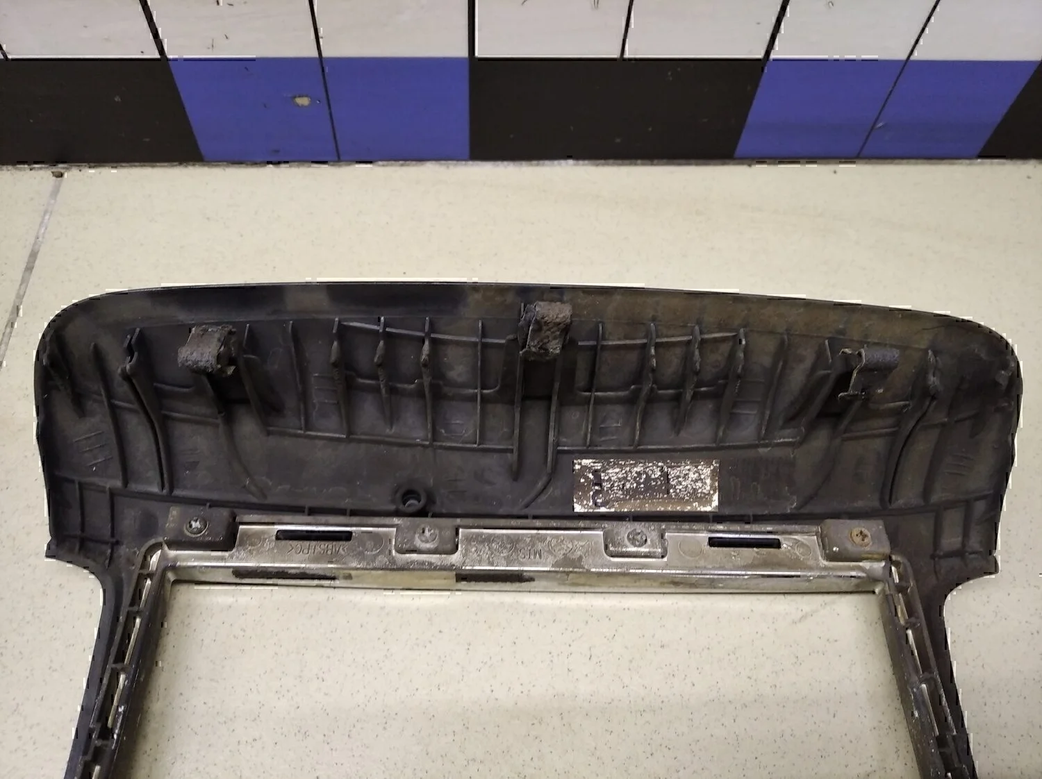 Консоль Hyundai-KIA Sorento 2003-2009 - миниатюра 6