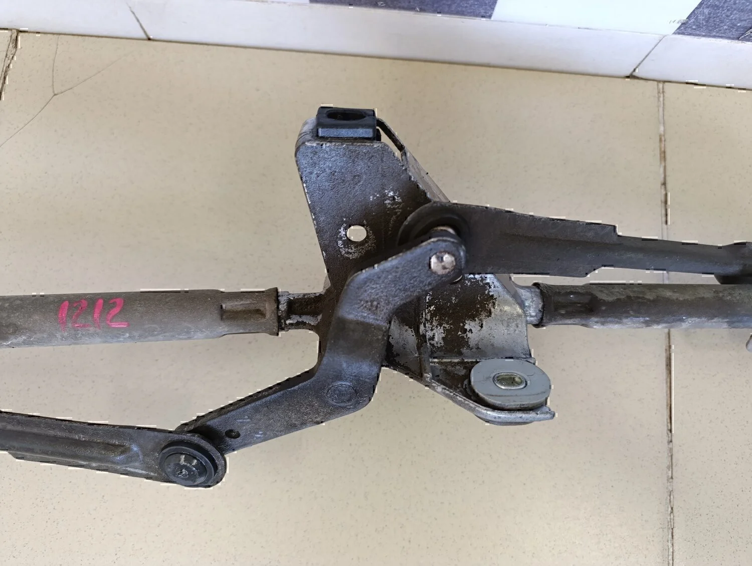 Трапеция стеклоочистителей Peugeot-Citroen C4 2005-2011 - миниатюра 4