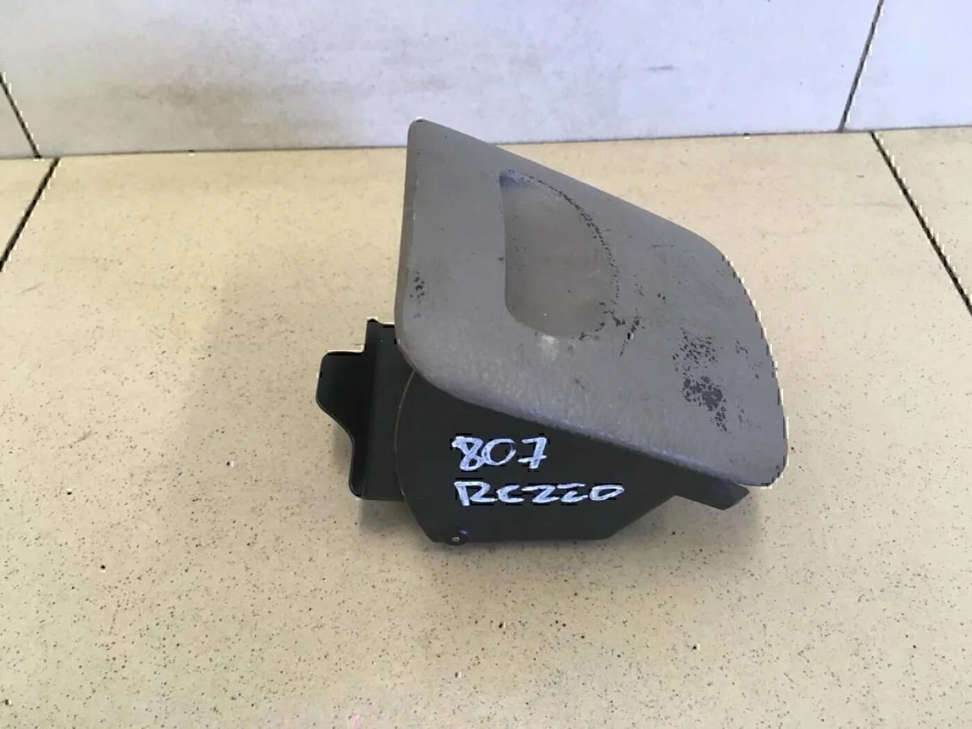 Пепельница задняя (в консоль) Chevrolet Rezzo 2005-2010 - миниатюра 4