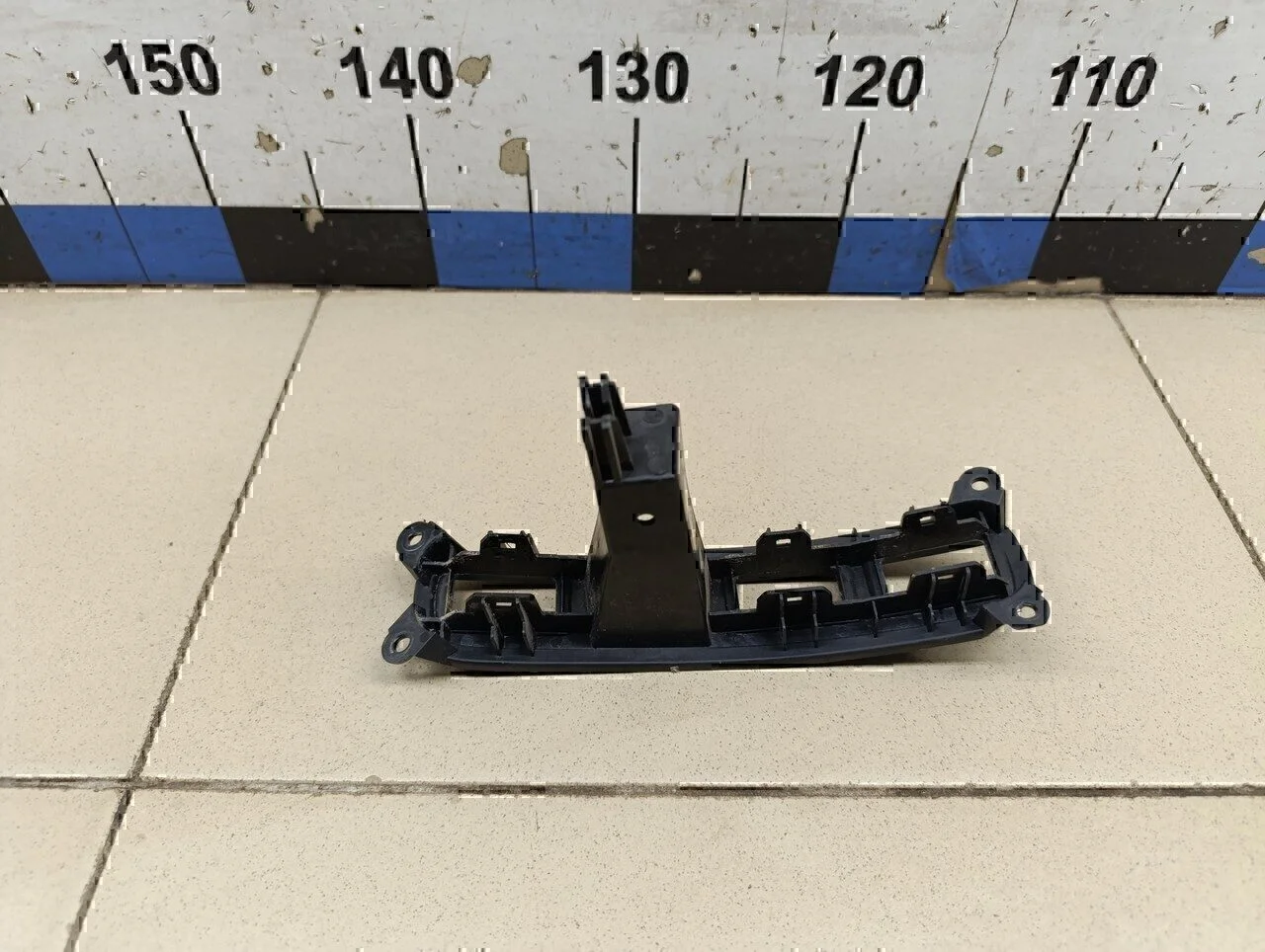 Накладка (кузов внутри) NISSAN Micra (K12E) 2002-2010 - миниатюра 5