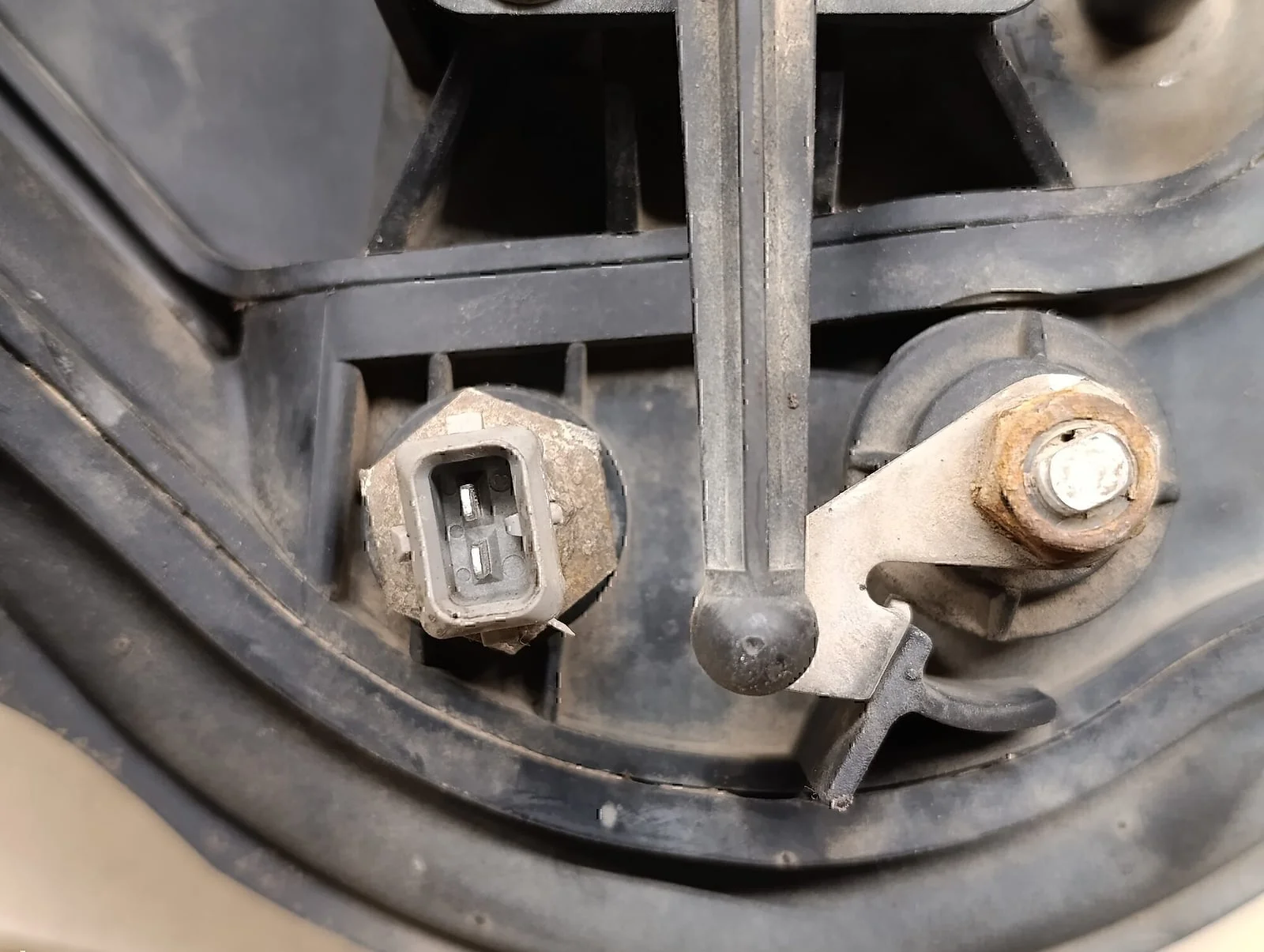 Коллектор впускной Chevrolet Aveo (T250) 2005-2011 - миниатюра 5