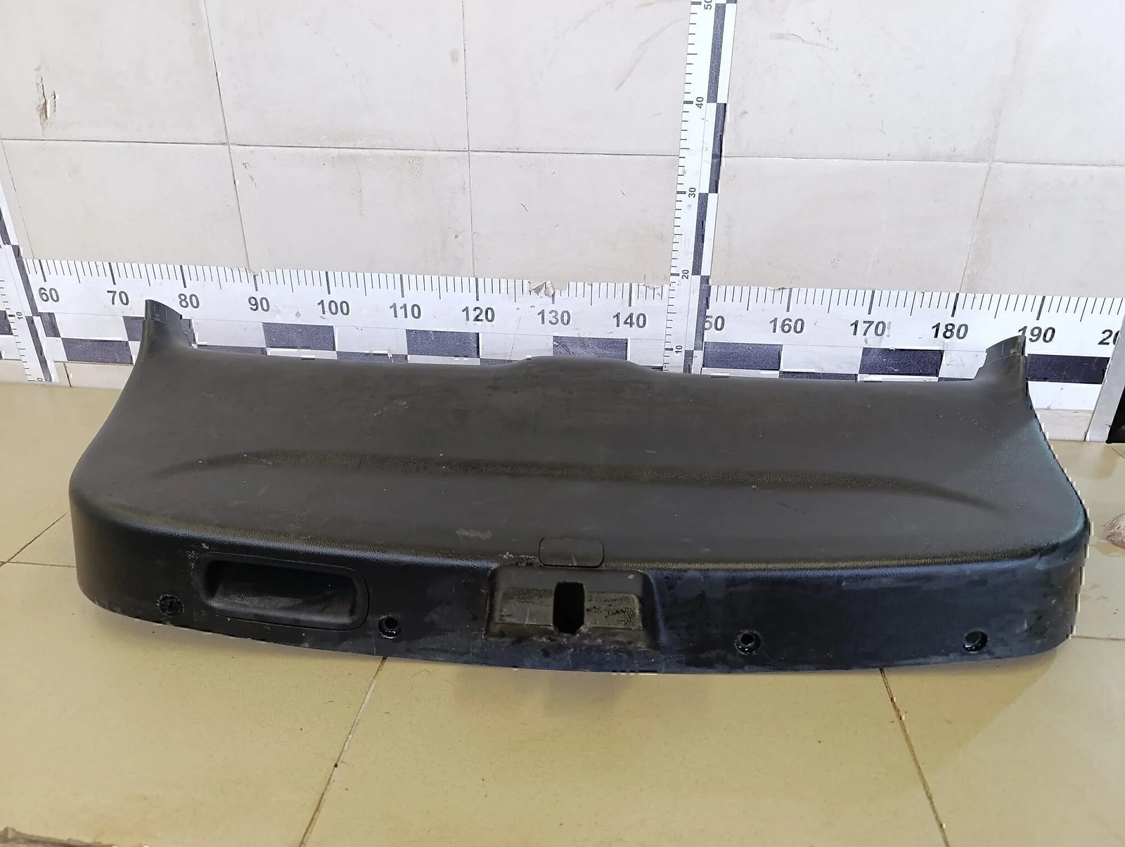 Обшивка двери багажника Chevrolet Cruze 2009-2016 - миниатюра 5