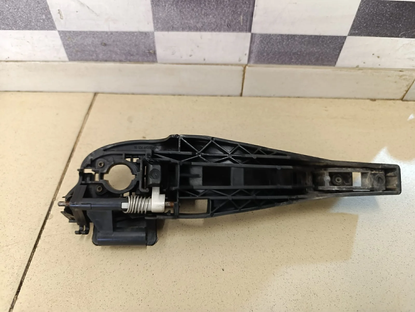 Кронштейн ручки Peugeot-Citroen C3 2002-2009 - миниатюра 3