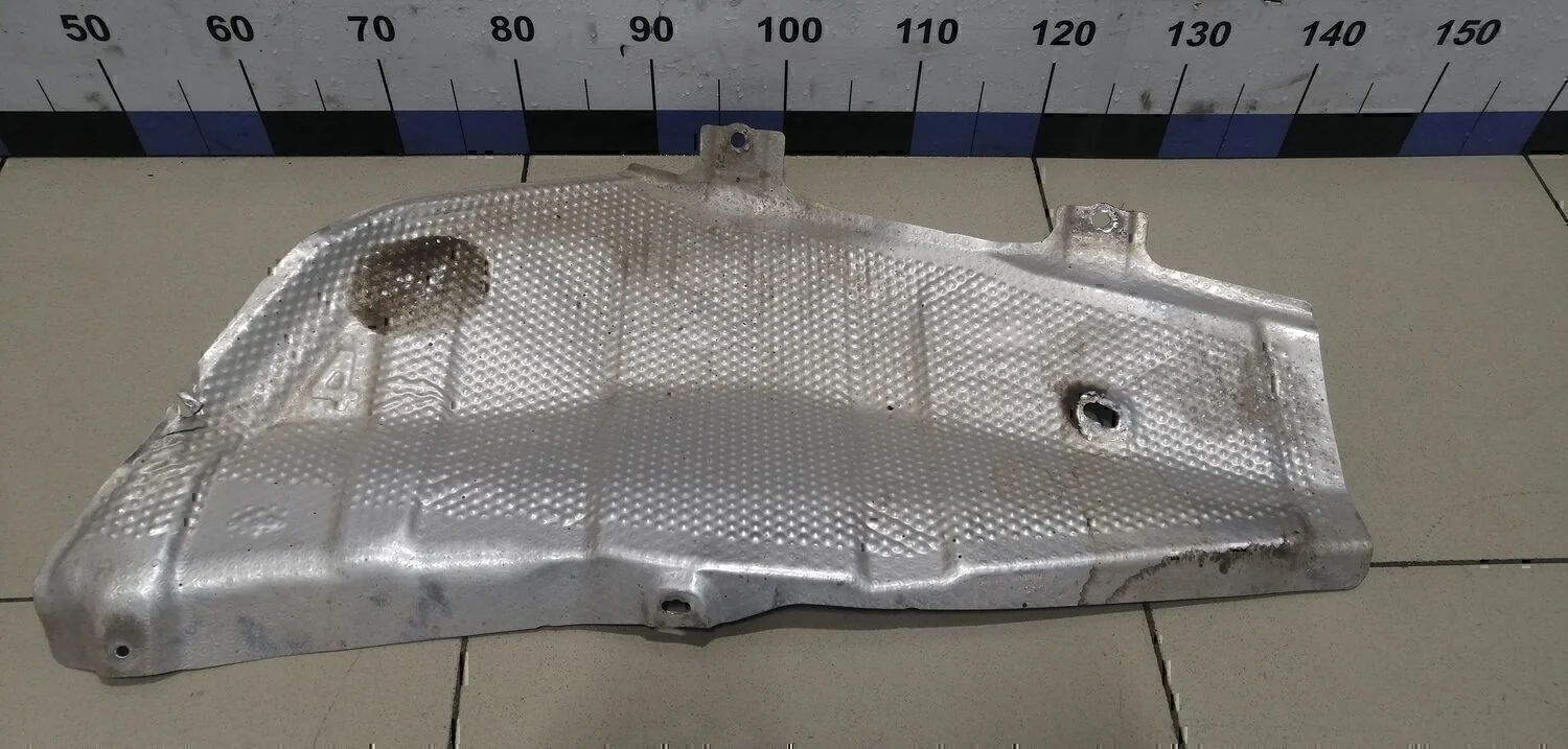 Экран тепловой TOYOTA RAV 4 2013-2019 - миниатюра 2