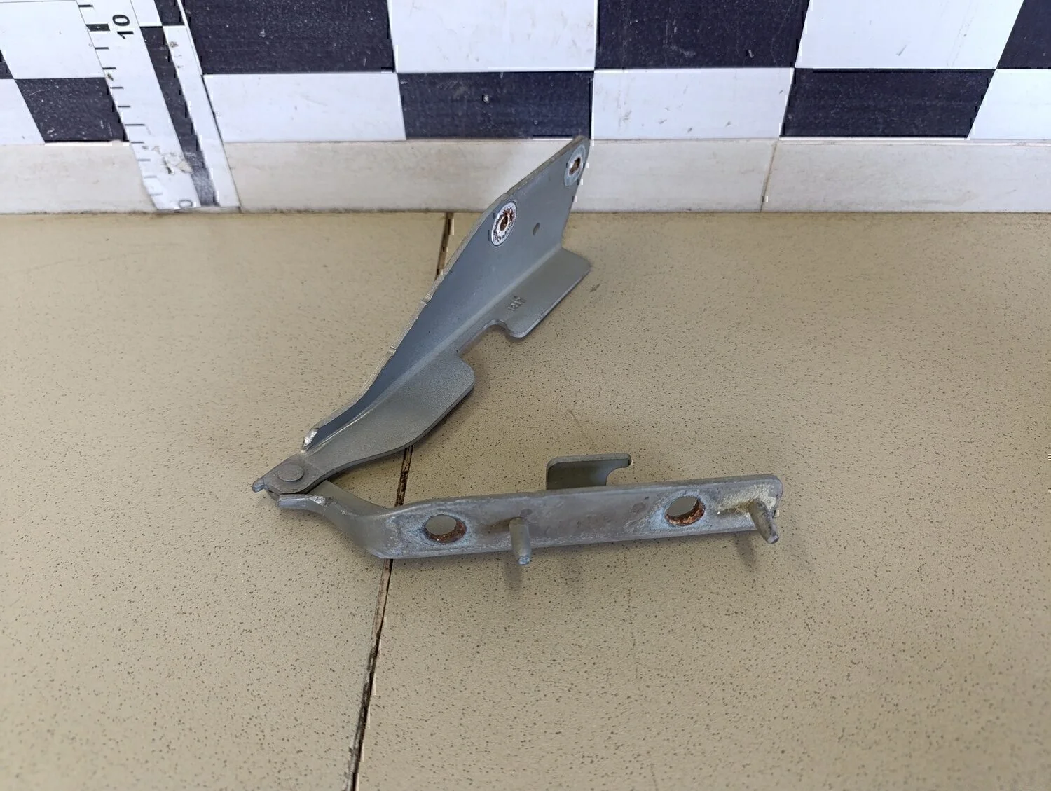 Петля капота левая Peugeot-Citroen C3 2002-2009 - миниатюра 3